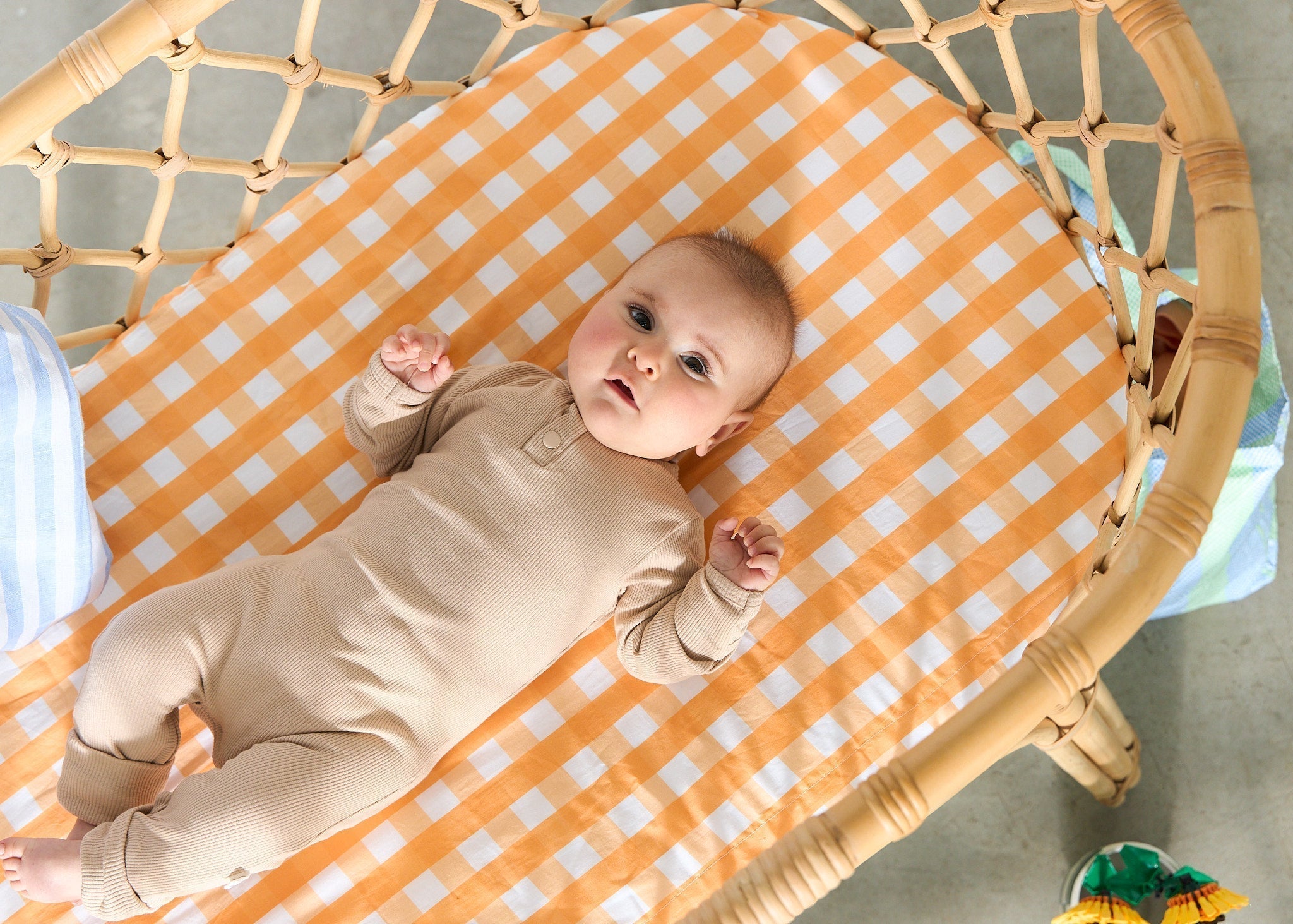 How Do I Choose the Right Size Waterproof Fitted Sheet for My Child's Bed?