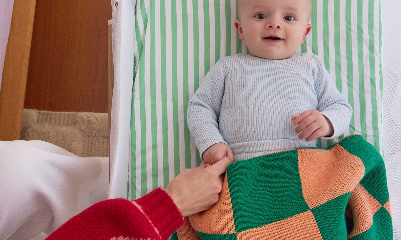 What’s the Best Fabric Weight for Bassinet Sheets in Different Seasons?