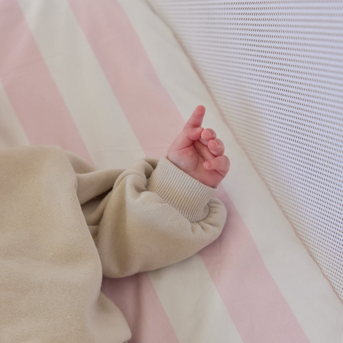 Do Babies Need Different Sheets for Summer and Winter?