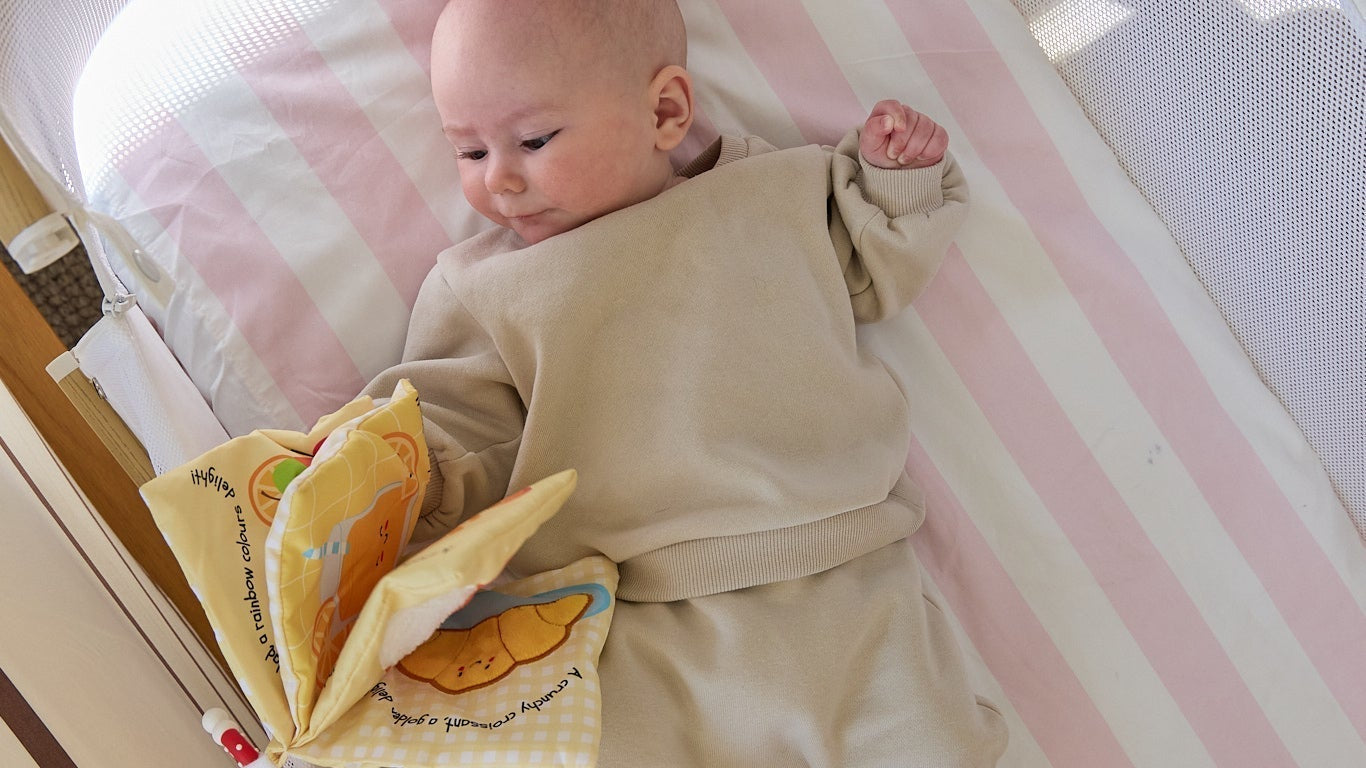How Tight Should a Bassinet Sheet Fit?